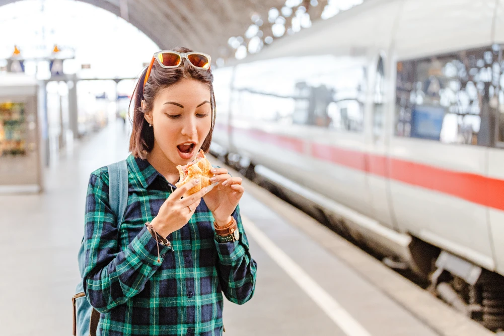 train-food-1.png