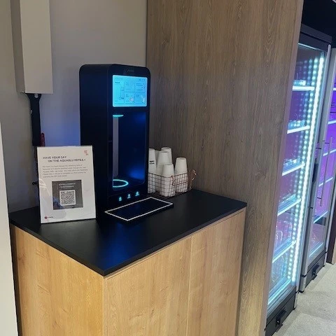 Shell London Aquablu Machine 2.jpg